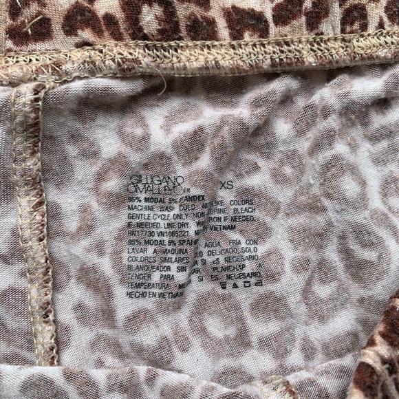 Cute Leopard Print PJ’s ✨ - Picture 5 of 5